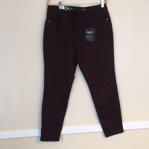 NWT Simply Vera Skinny Jeans: 14